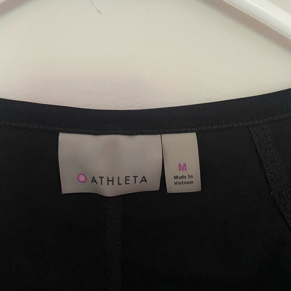 Athleta size medium short sleeved athletic shirt with front zipper - Picture 5 of 5